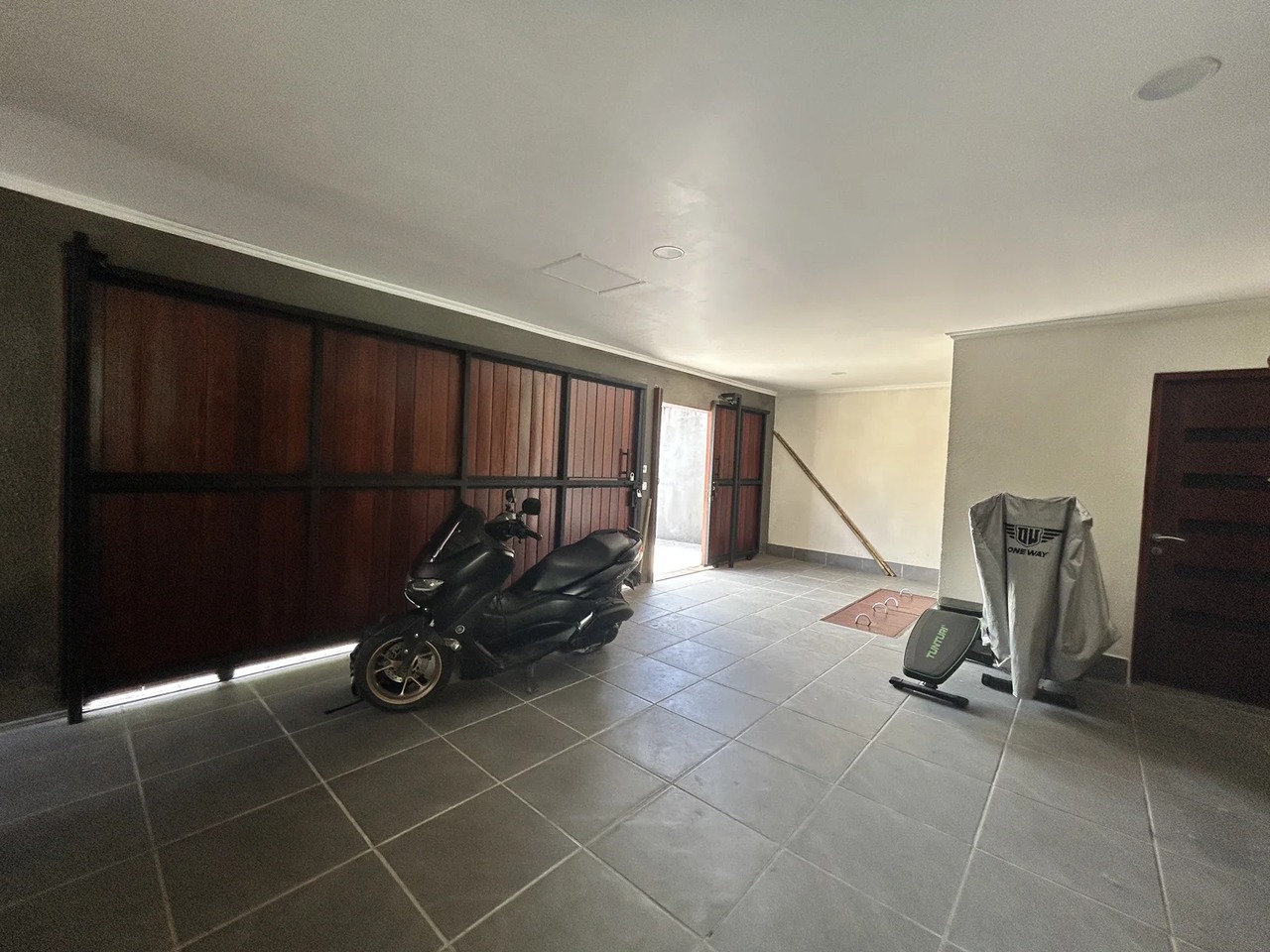 Modern 2BR Contemporary Villa w/ Garden