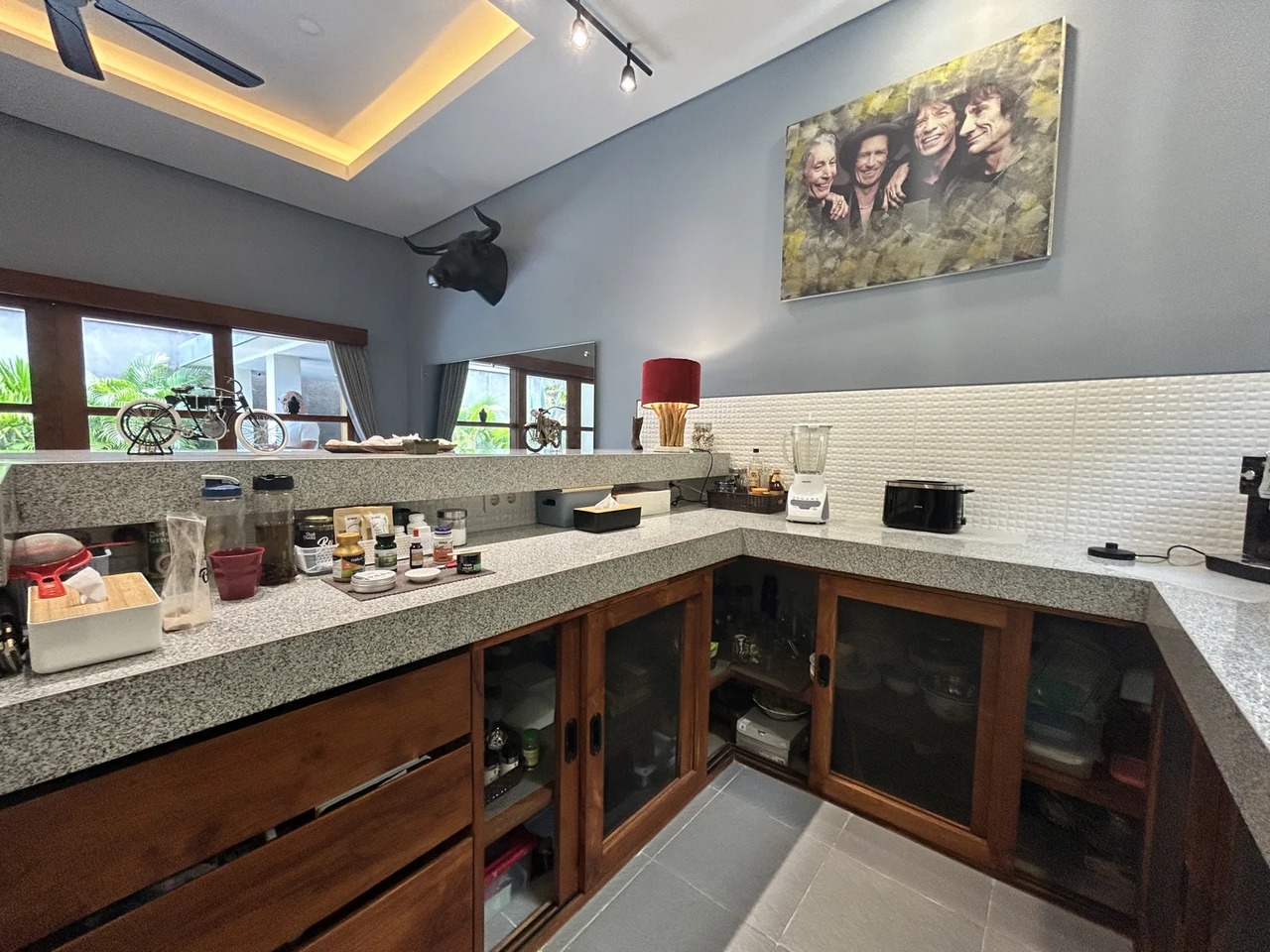 Modern 2BR Contemporary Villa w/ Garden