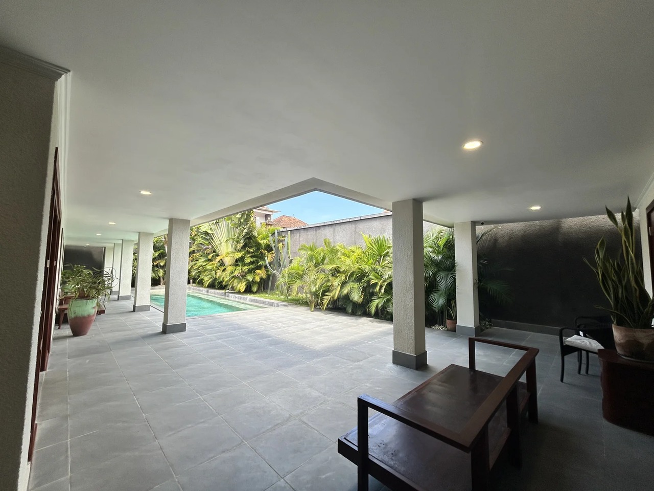 Modern 2BR Contemporary Villa w/ Garden