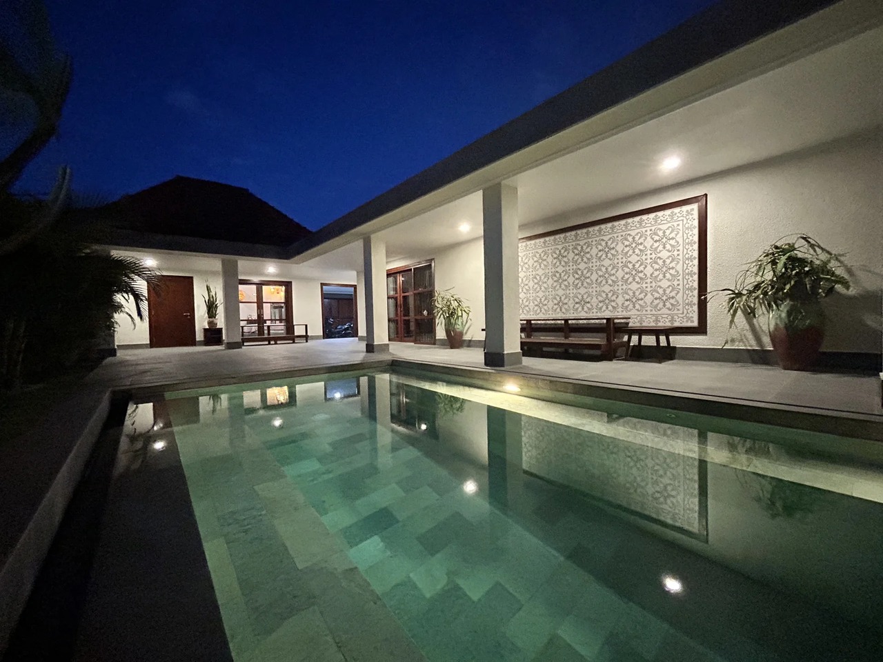 Modern 2BR Contemporary Villa w/ Garden