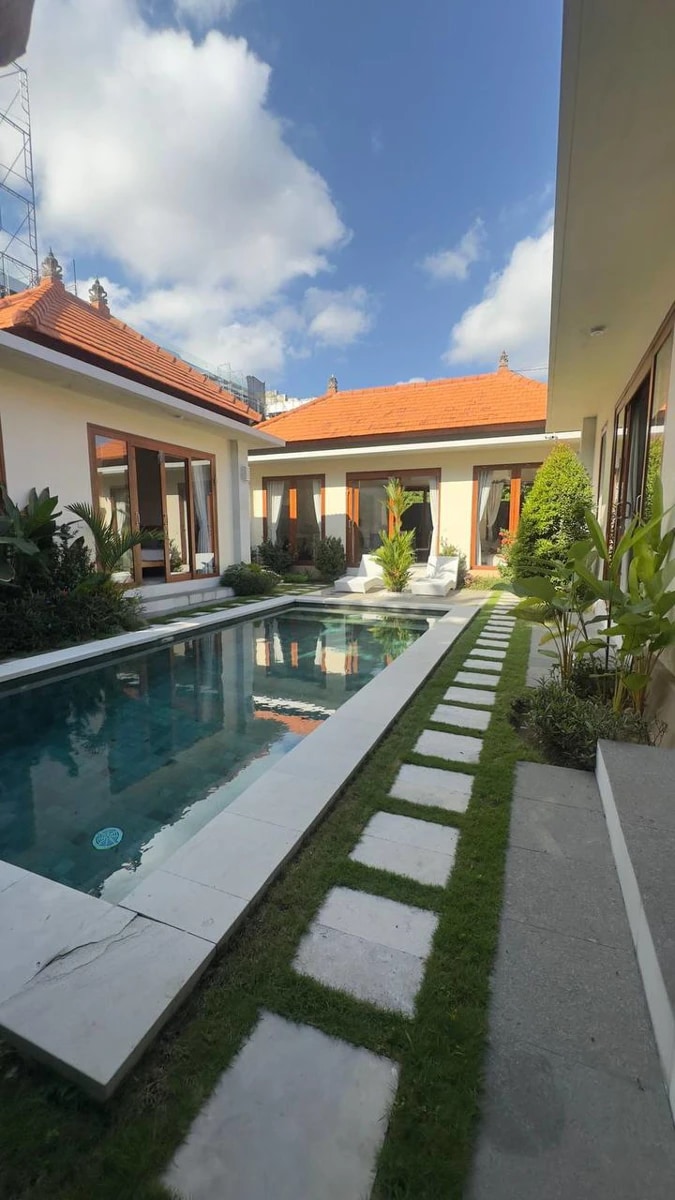 Modern 3 Bedrooms Villa in Berawa Canggu