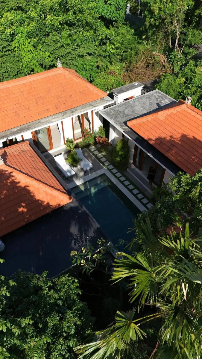 Modern 3 Bedrooms Villa in Berawa Canggu
