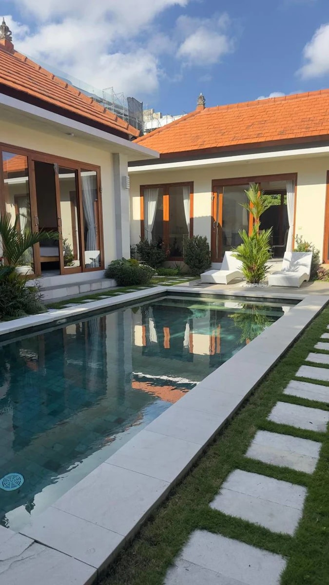 Modern 3 Bedrooms Villa in Berawa Canggu