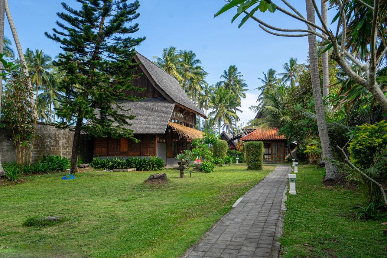 Luxurious Beachfront Resort for Sale