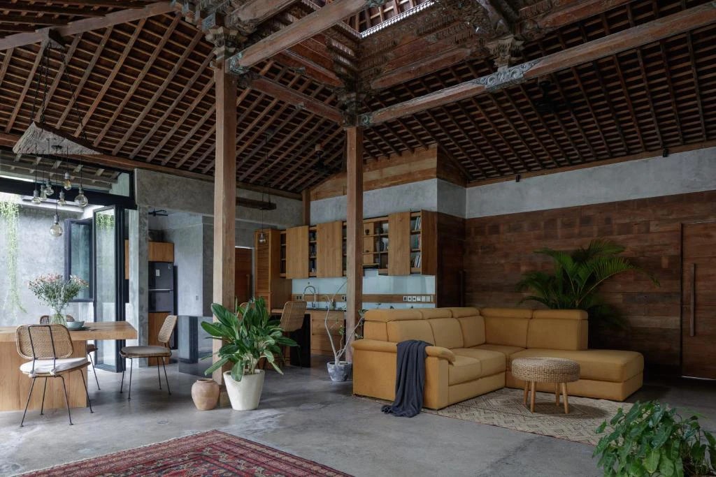 Charming 3BR Joglo Villa