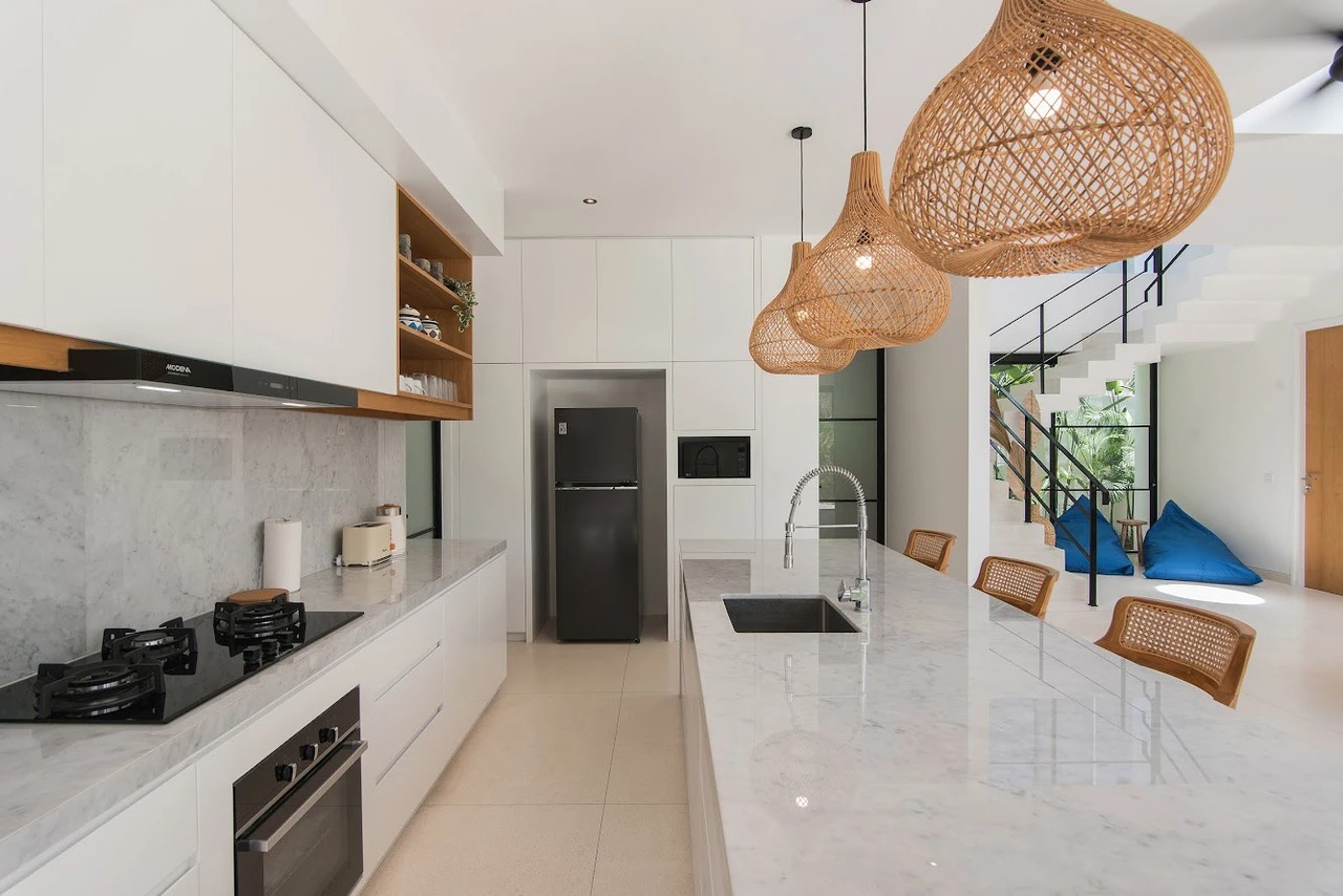 4 BEDROOM VILLA IN BUMBAK, IDR 75 MILL