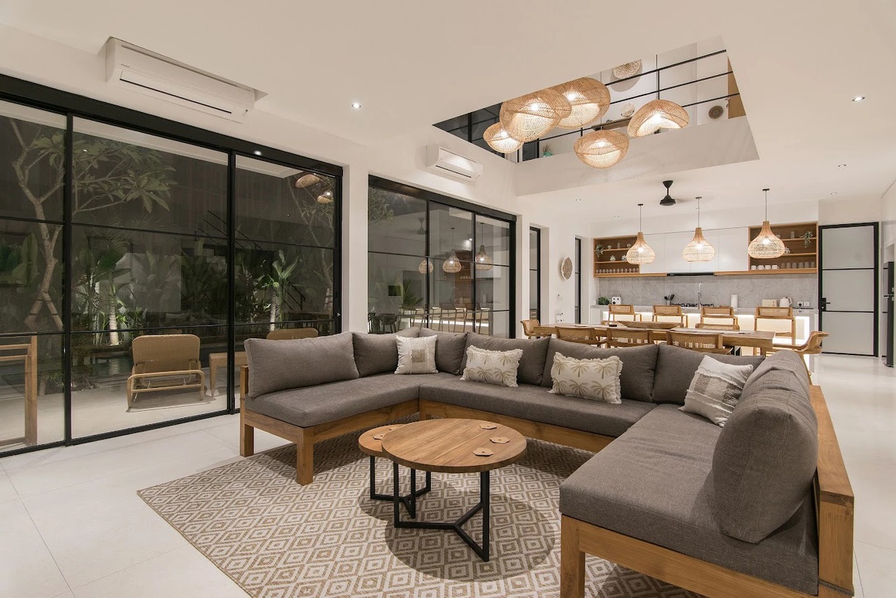 4 BEDROOM VILLA IN BUMBAK, IDR 75 MILL