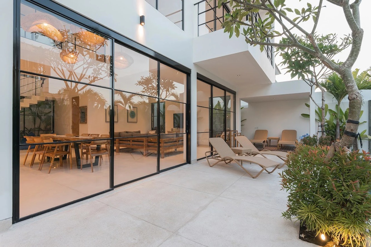 4 BEDROOM VILLA IN BUMBAK, IDR 75 MILL