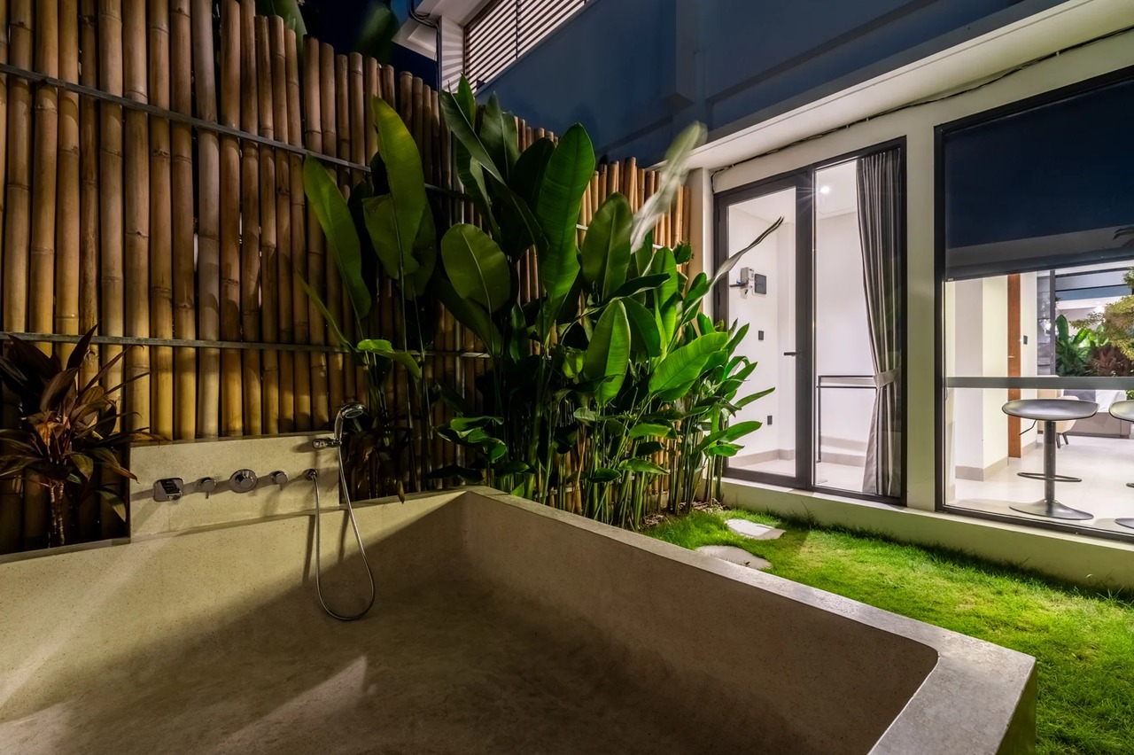 The R Apartment Studio, Pererenan