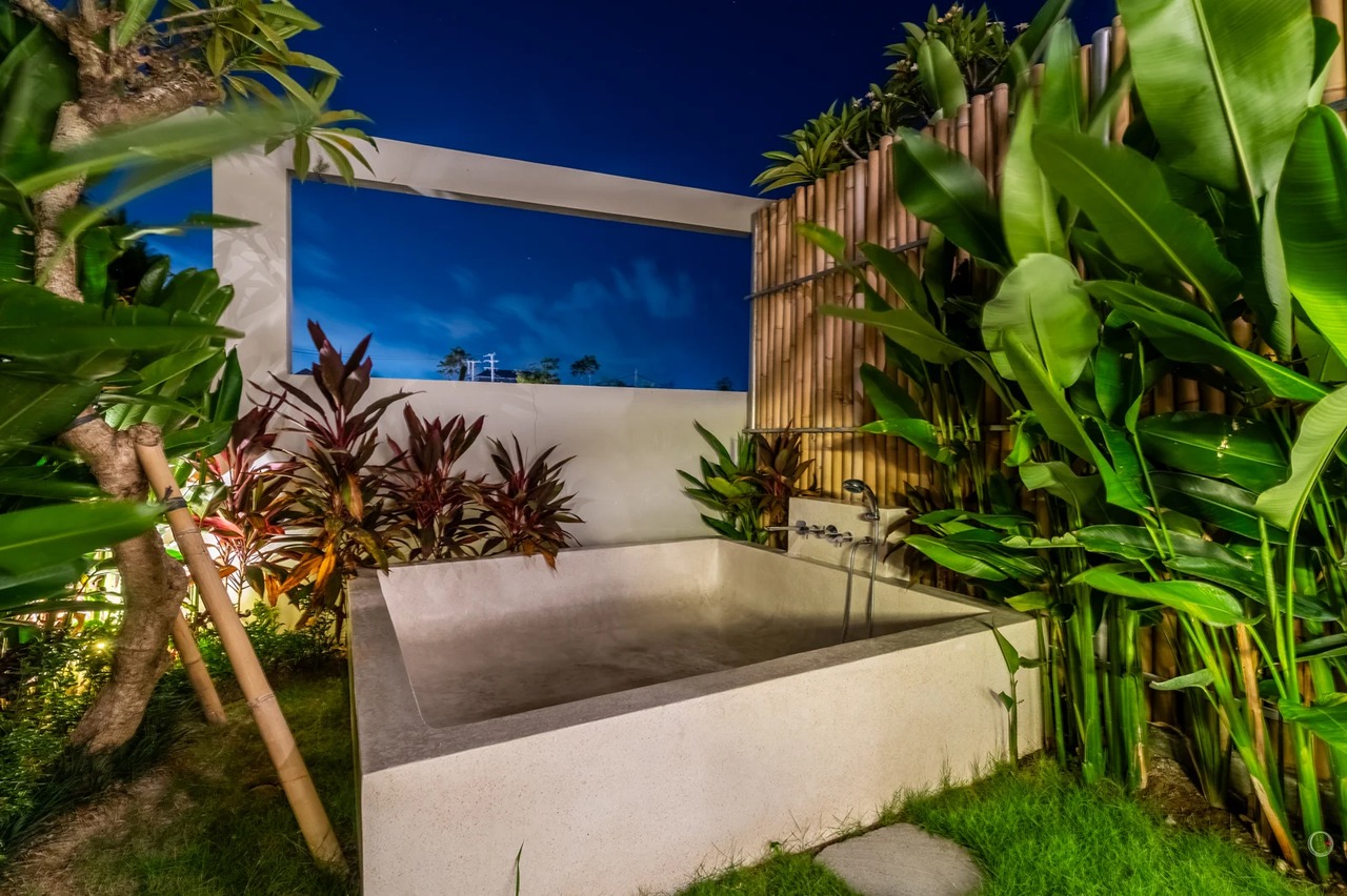 The R Apartment Studio, Pererenan