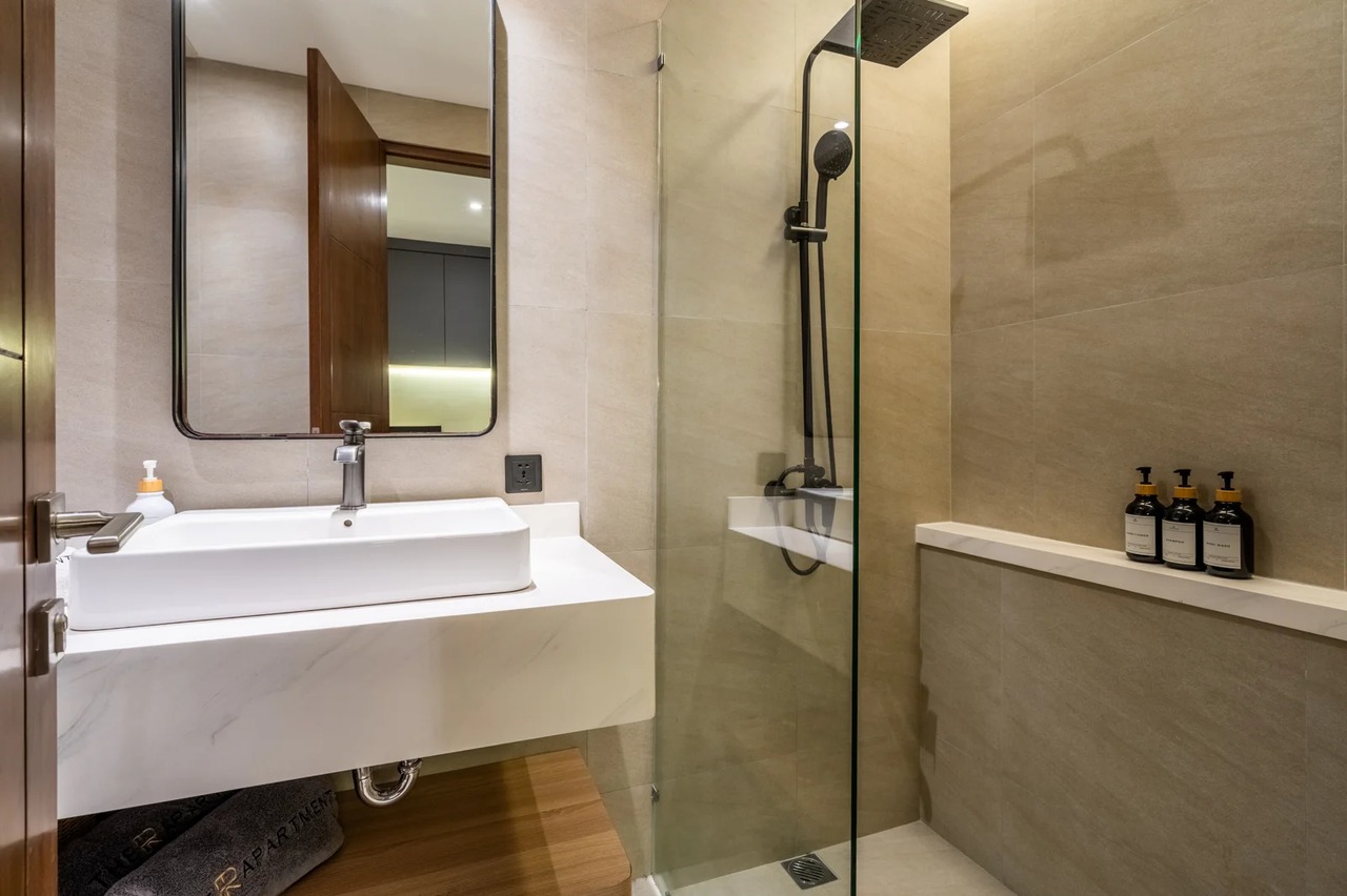 The R Apartment Studio, Pererenan