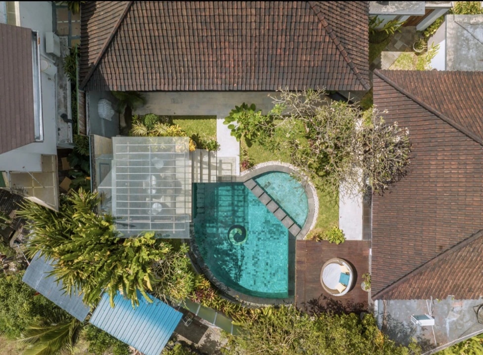 Elegant 3BR Villa w/ Pool & Rooftop