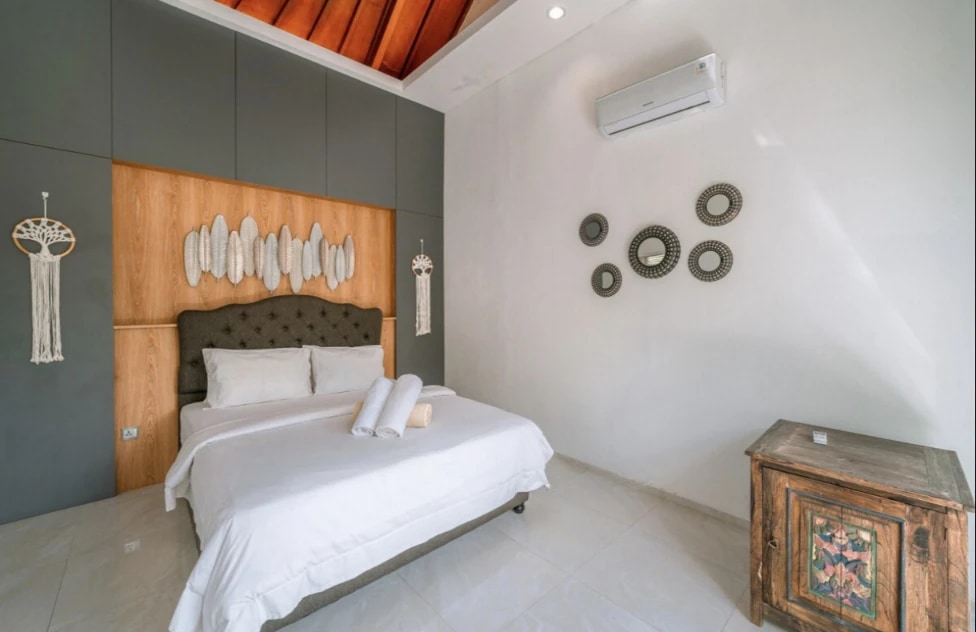 Elegant 3BR Villa w/ Pool & Rooftop