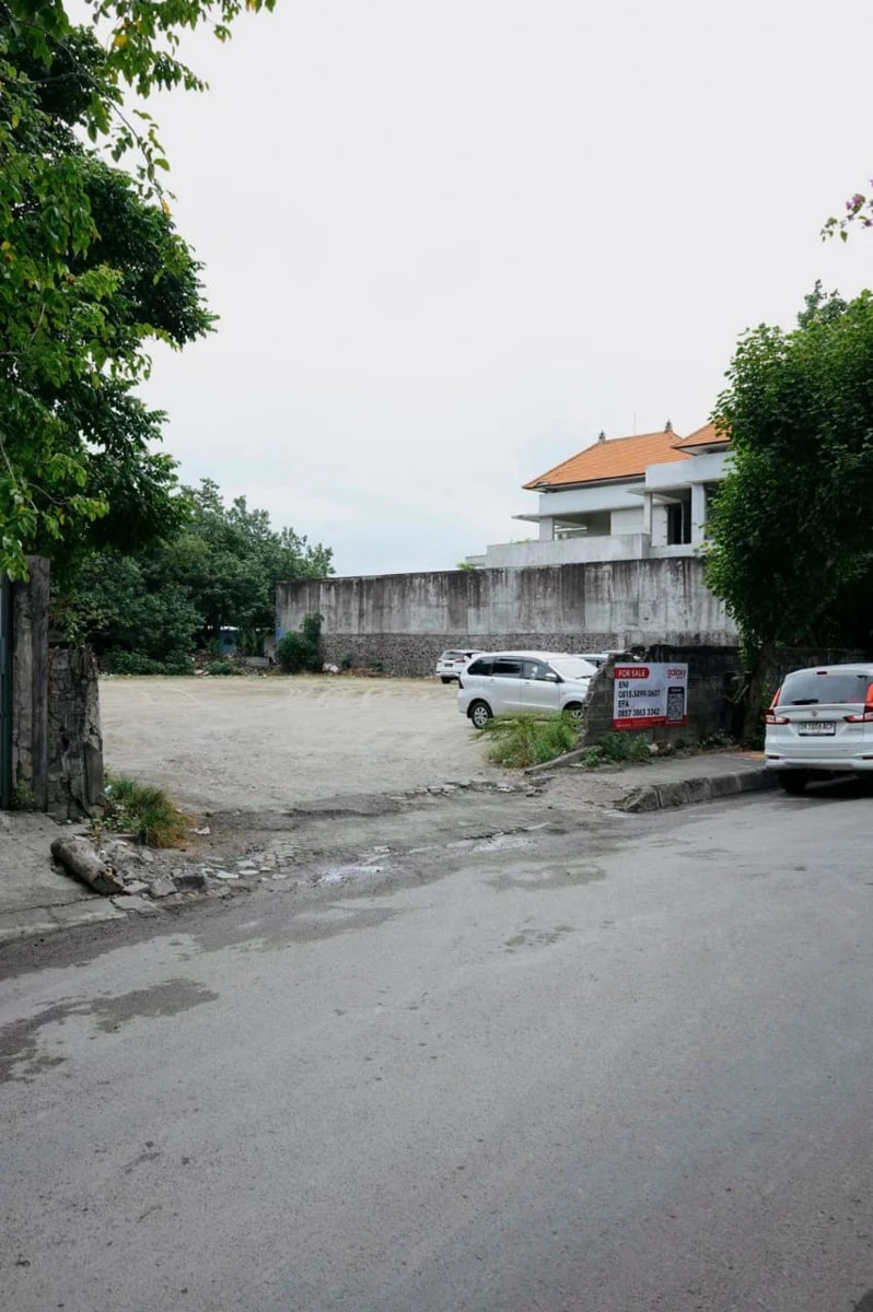 DO 126 - LAND FOR SALE IN KUTA BALI 
