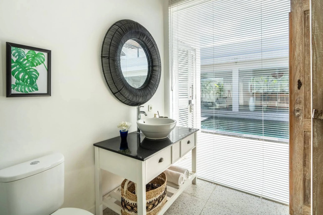 3 BEDROOM VILLA IN CANGGU, IDR 67 MILL