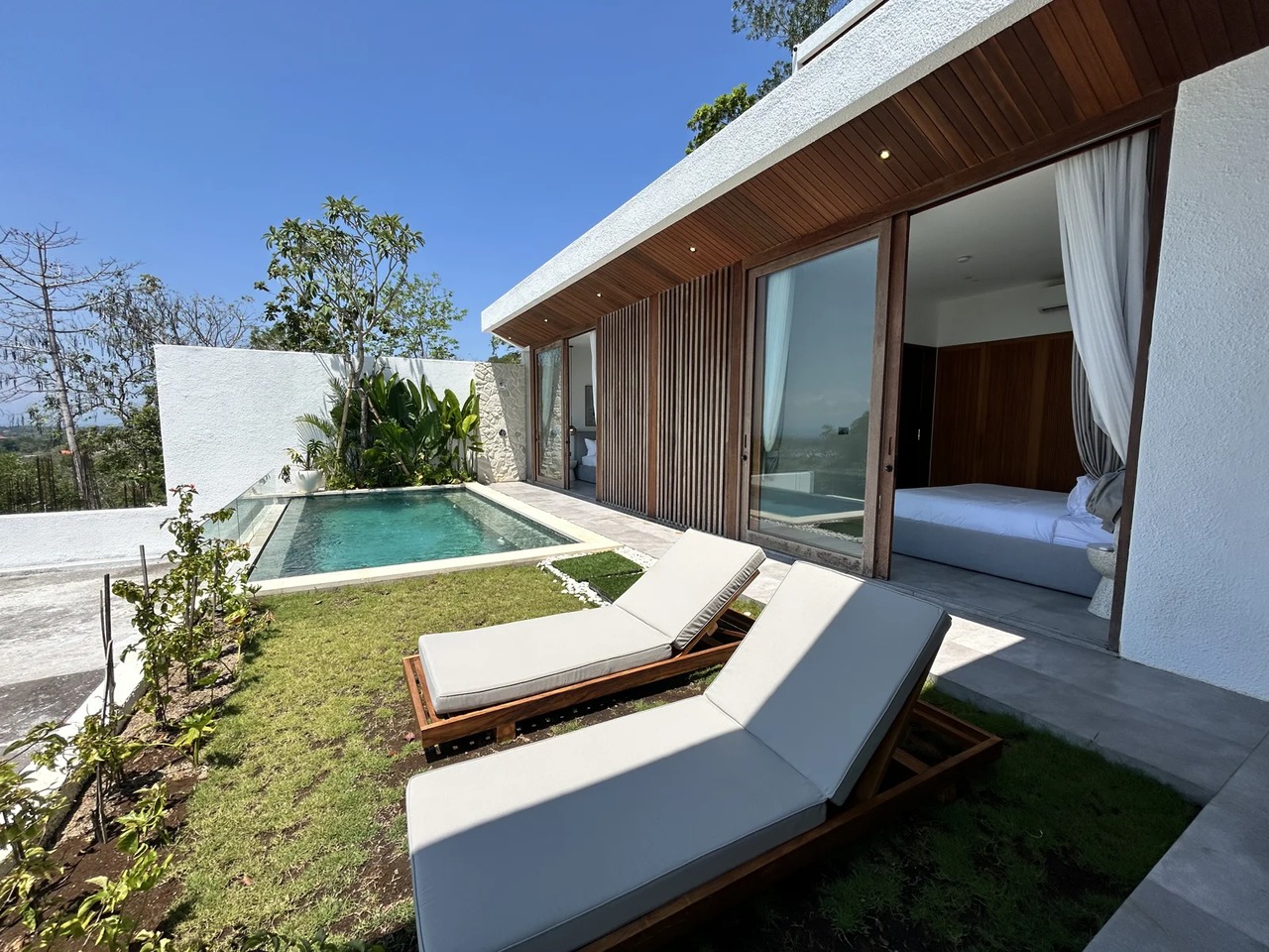 2BR Luxury Leasehold Villa w/ Full Ocean