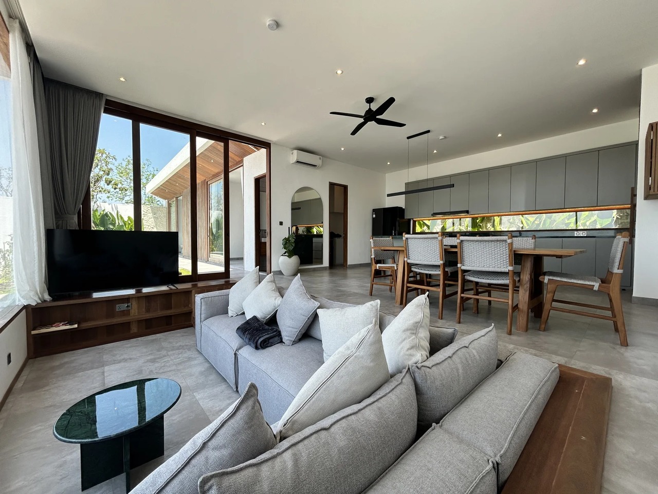 2BR Luxury Leasehold Villa w/ Full Ocean