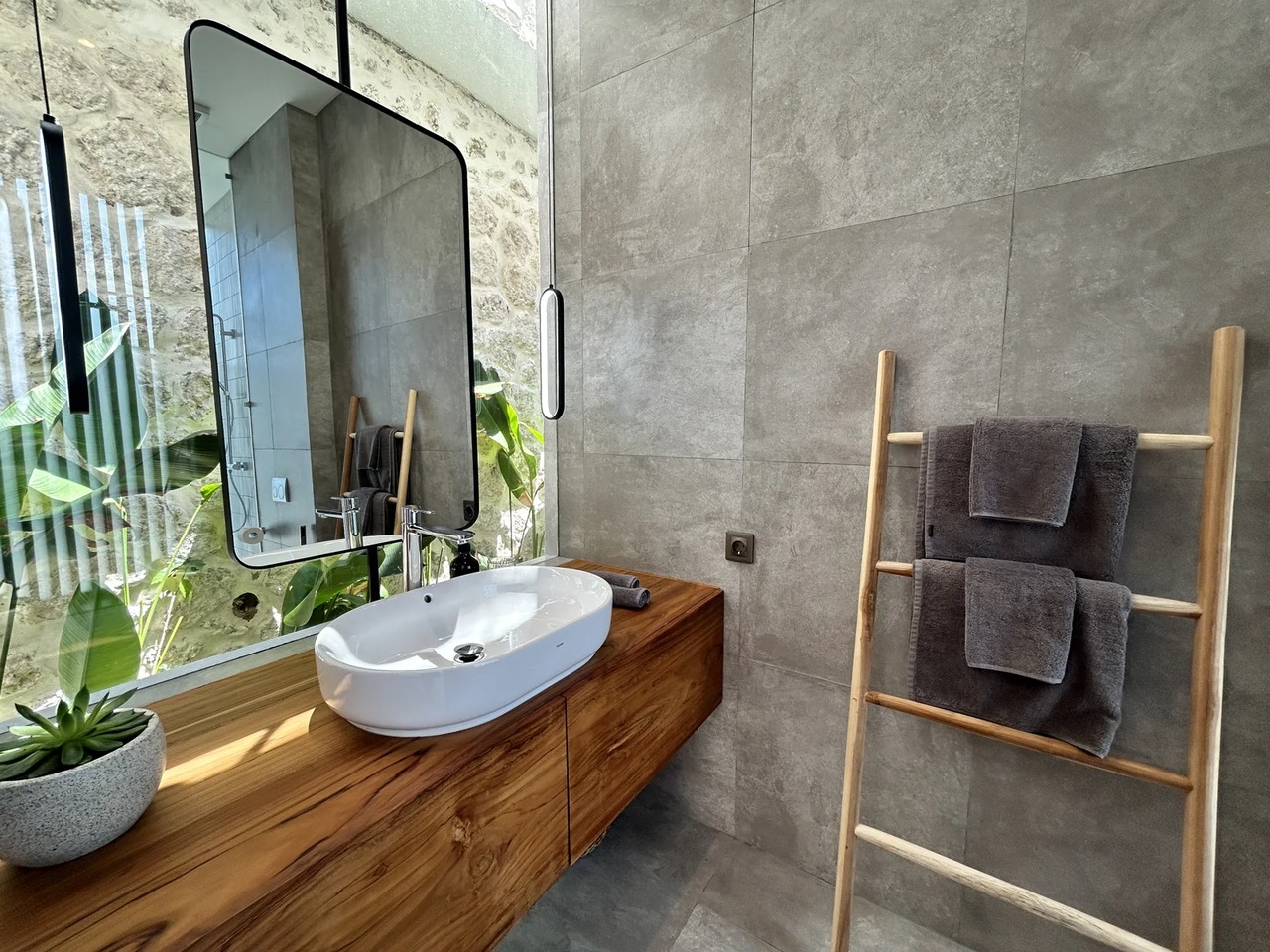 2BR Luxury Leasehold Villa w/ Full Ocean