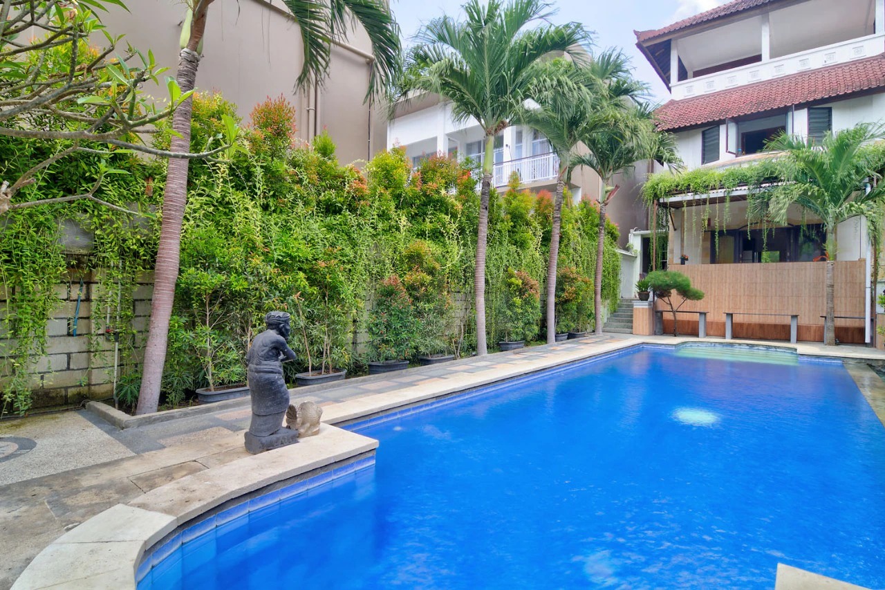 Bar and Room for sale hotels resort vill