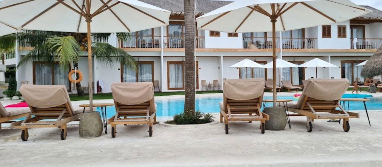 Bar and Room for sale hotels resort vill
