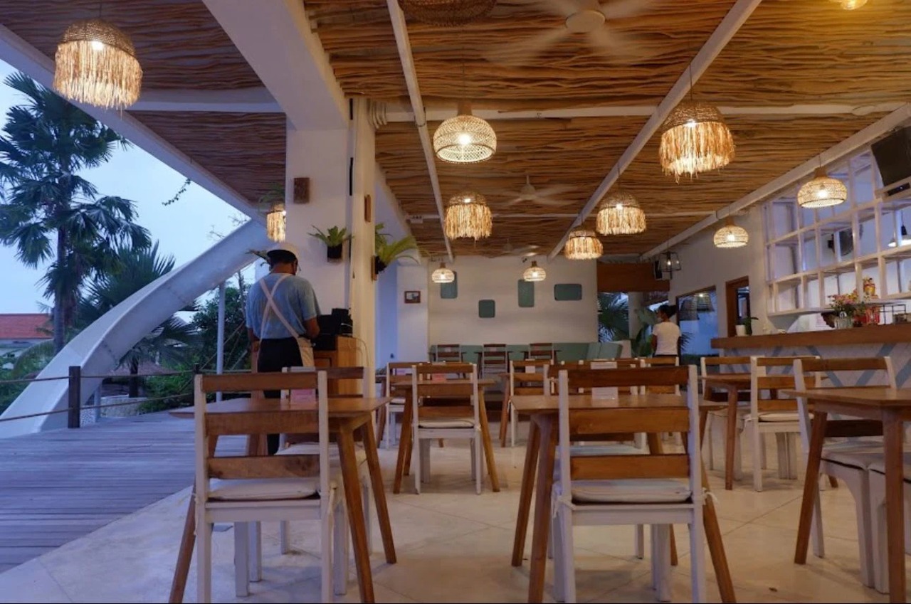 Bar and Room for sale hotels resort vill