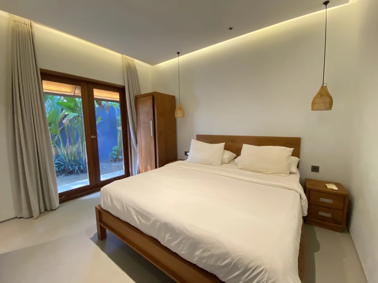 3BR Private Villa with Spacious Garden - Pererenan