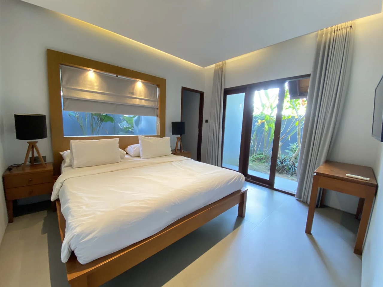 3BR Private Villa with Spacious Garden - Pererenan