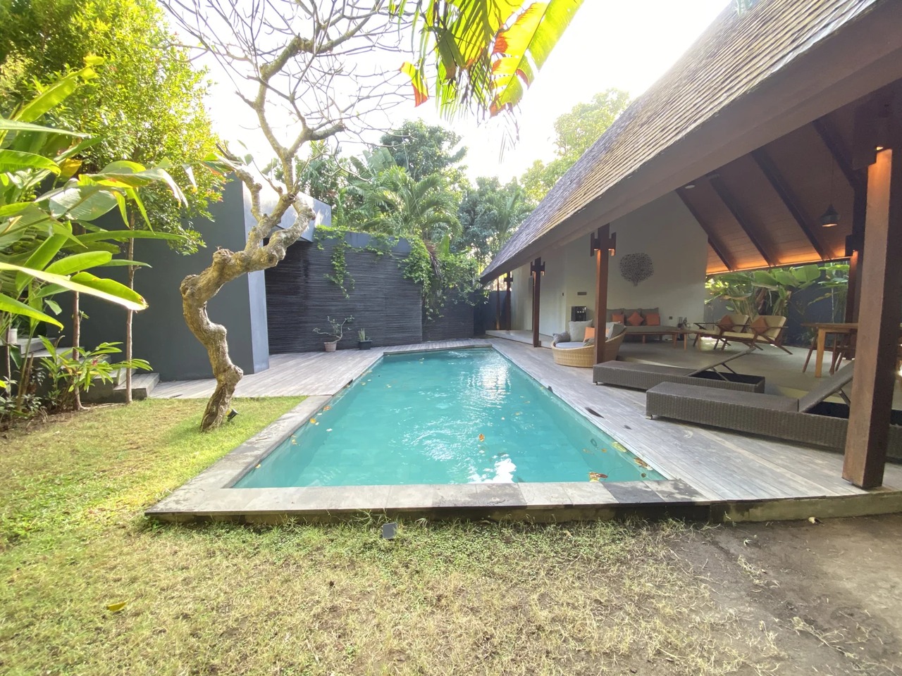 3BR Private Villa with Spacious Garden - Pererenan