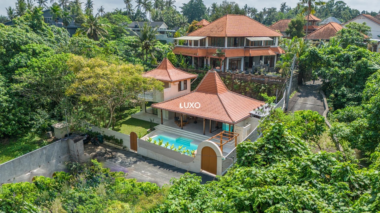 Modern Tropical 2 Bedroom Villa in Ubud