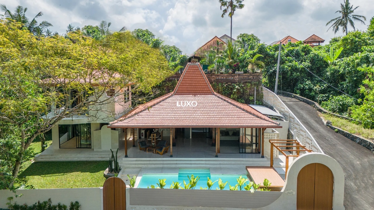 Modern Tropical 2 Bedroom Villa in Ubud