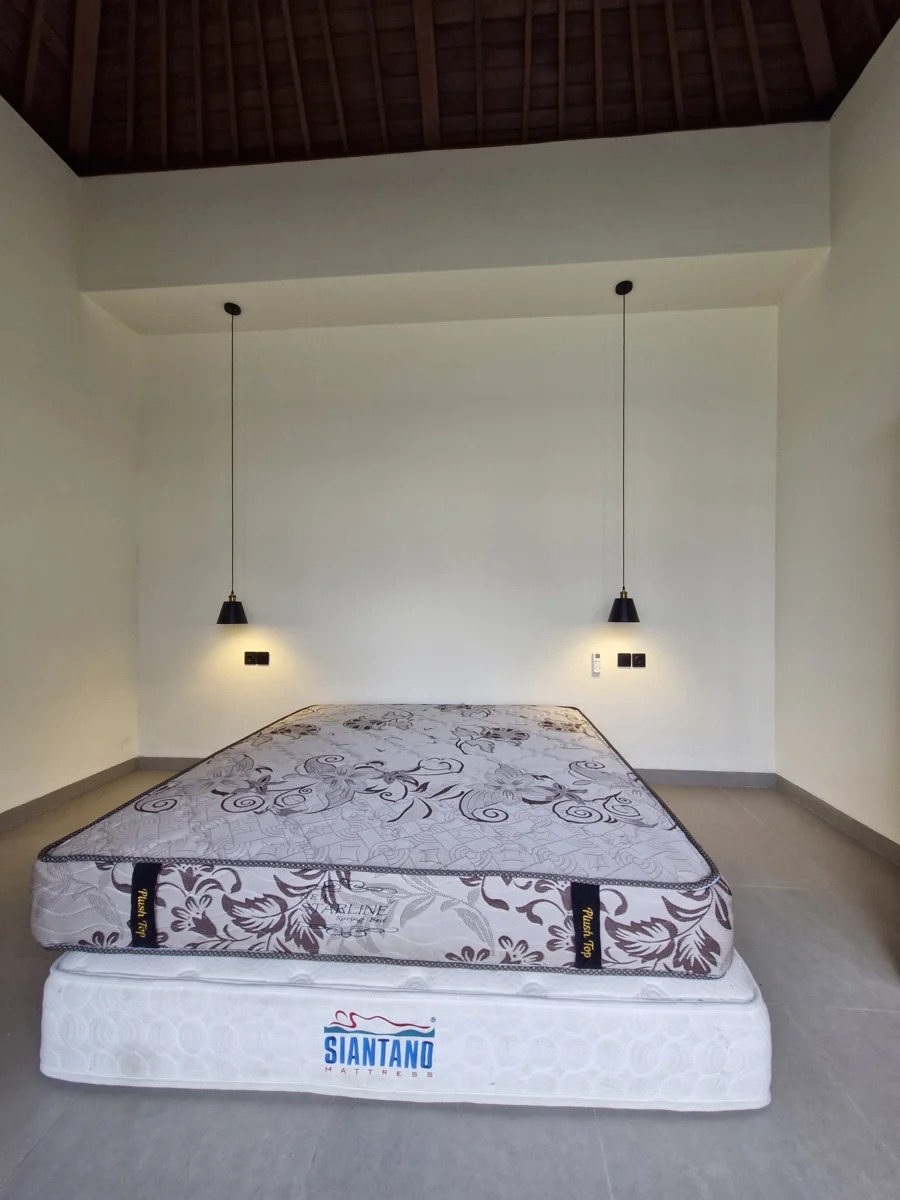 Brand New Villa For Yearly Rent, Padonan