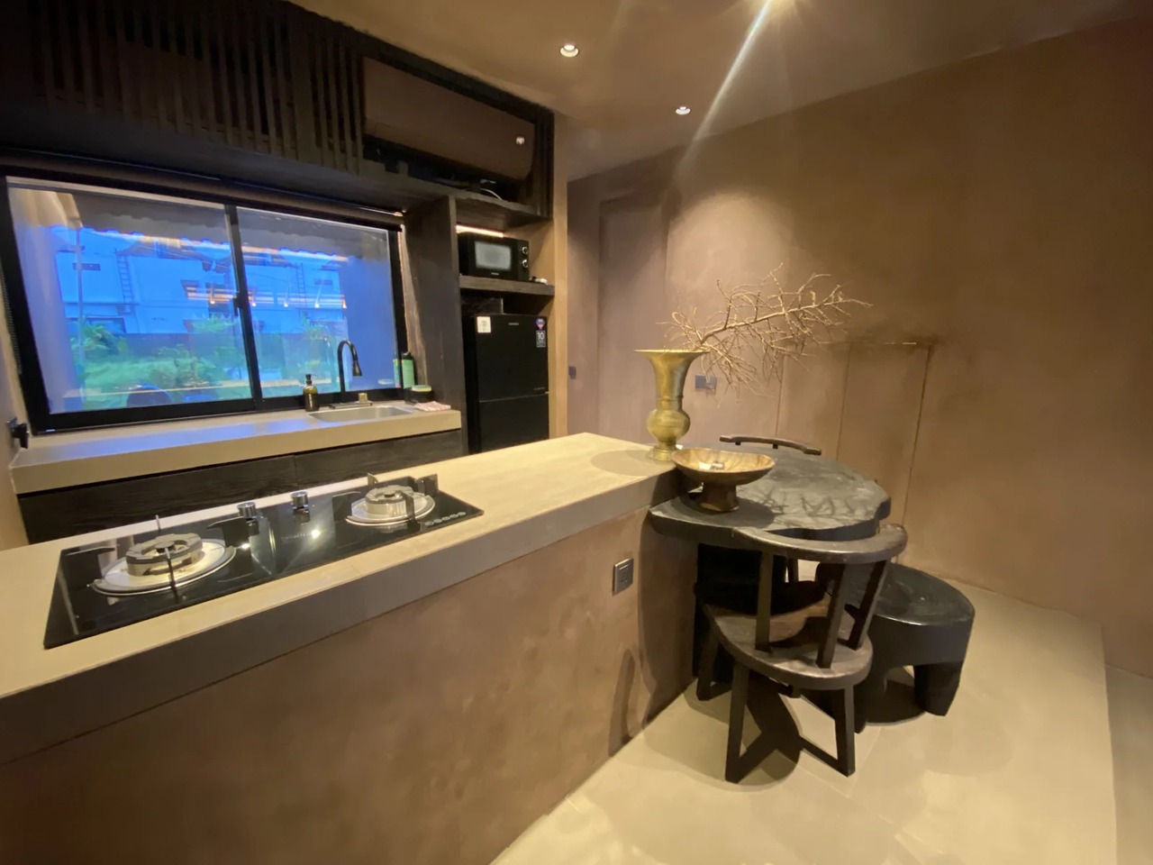 2BR Villa with Romantic Design!