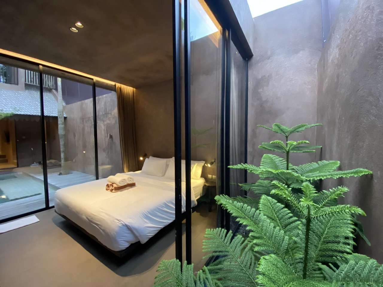 2BR Villa with Romantic Design!