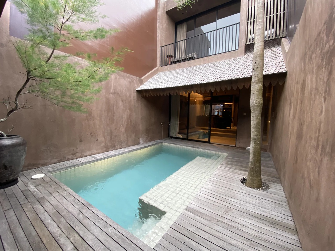 2BR Villa with Romantic Design!