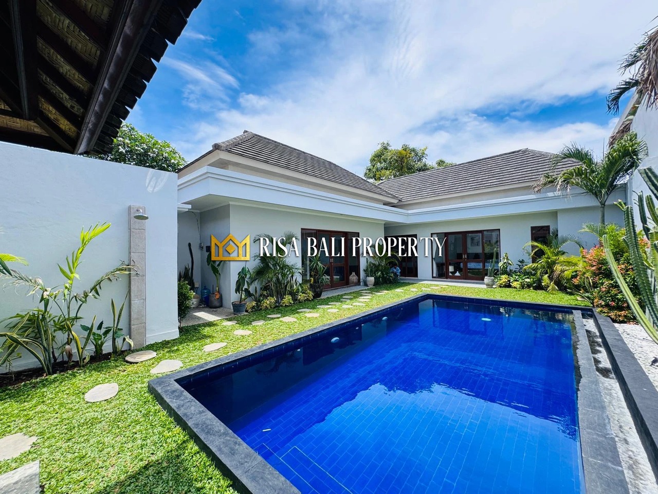 2-BEDROOM VILLA IN CENTRAL BERAWA