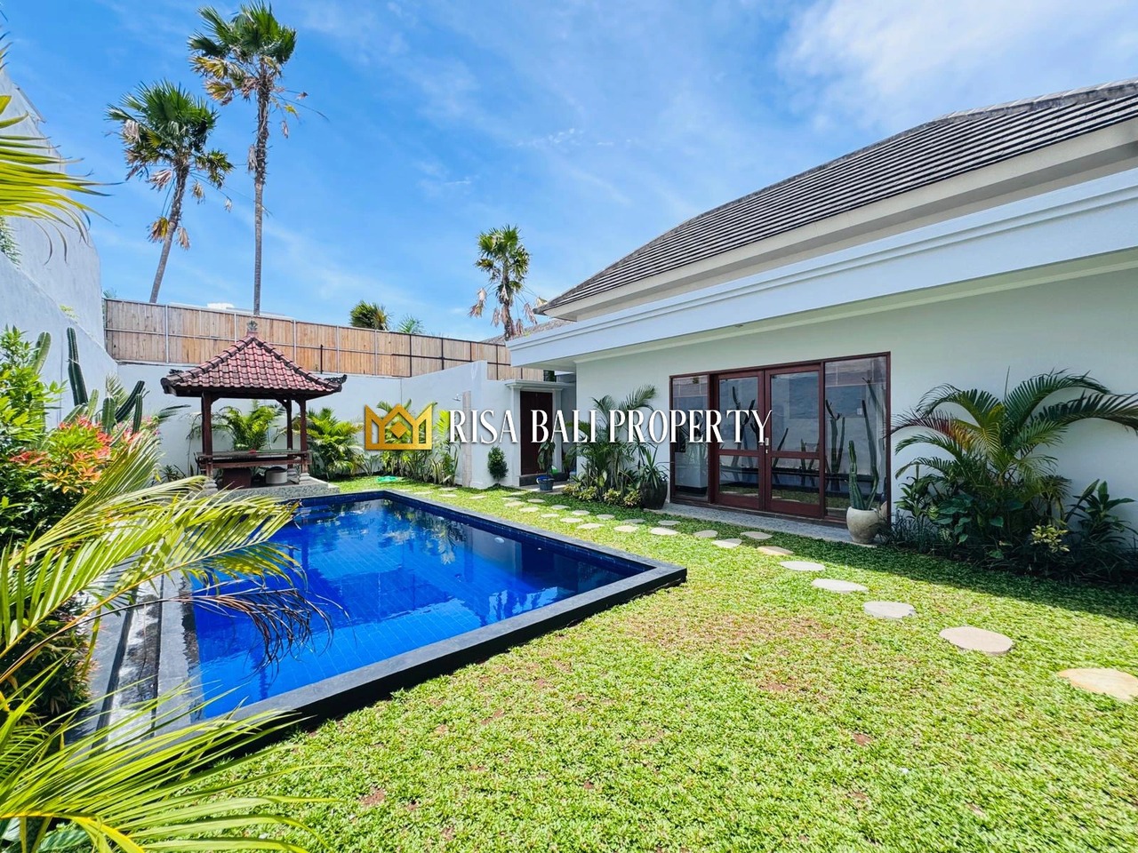 2-BEDROOM VILLA IN CENTRAL BERAWA