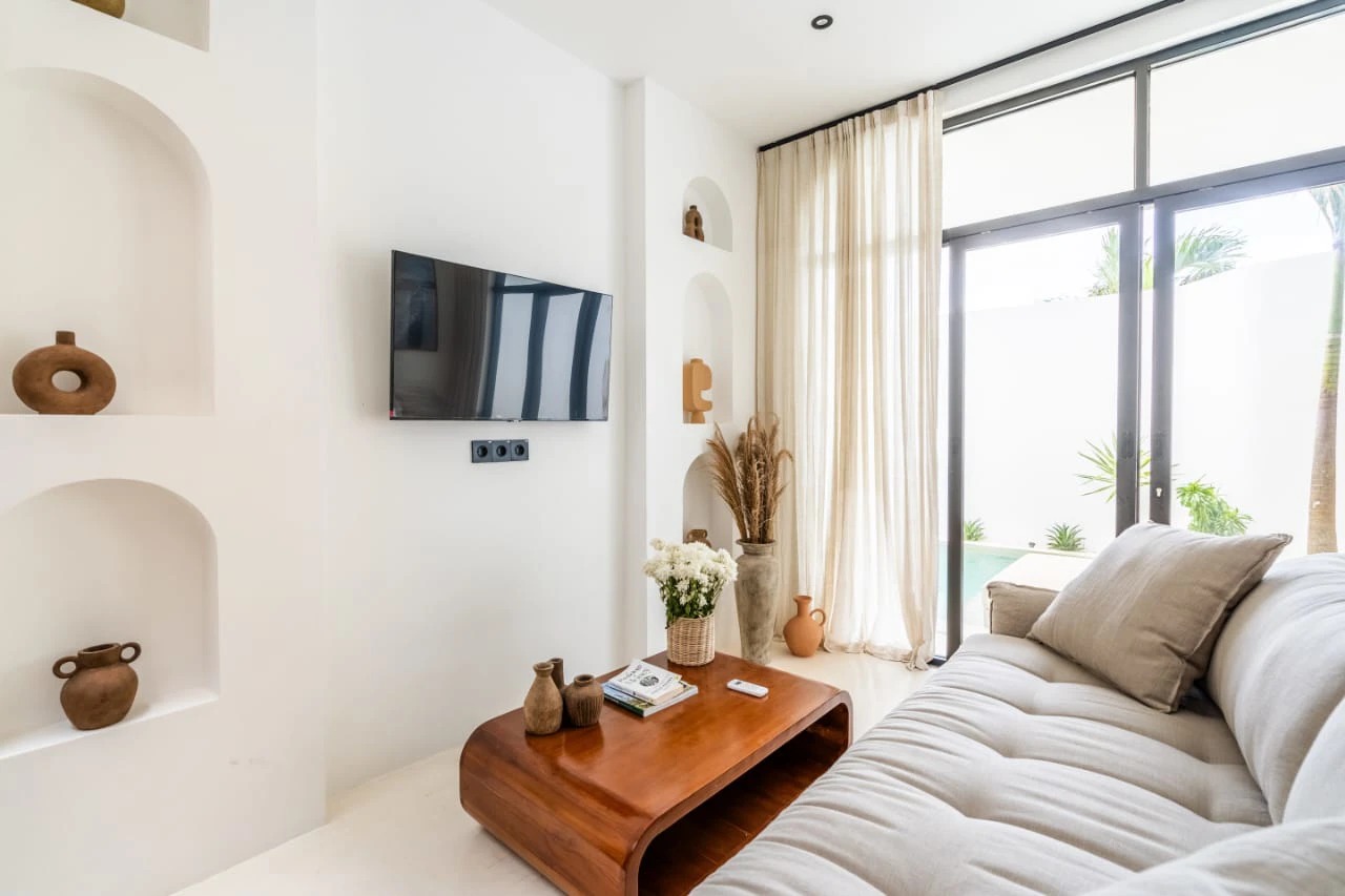 2BR Villa w/ Balcony & Green Space View