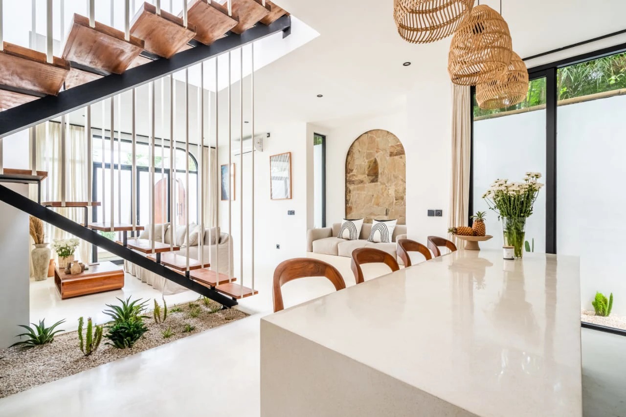 2BR Villa w/ Balcony & Green Space View
