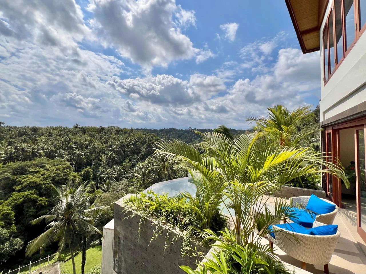 Exclusive 1BR Valley-View Villa w/ Ayung