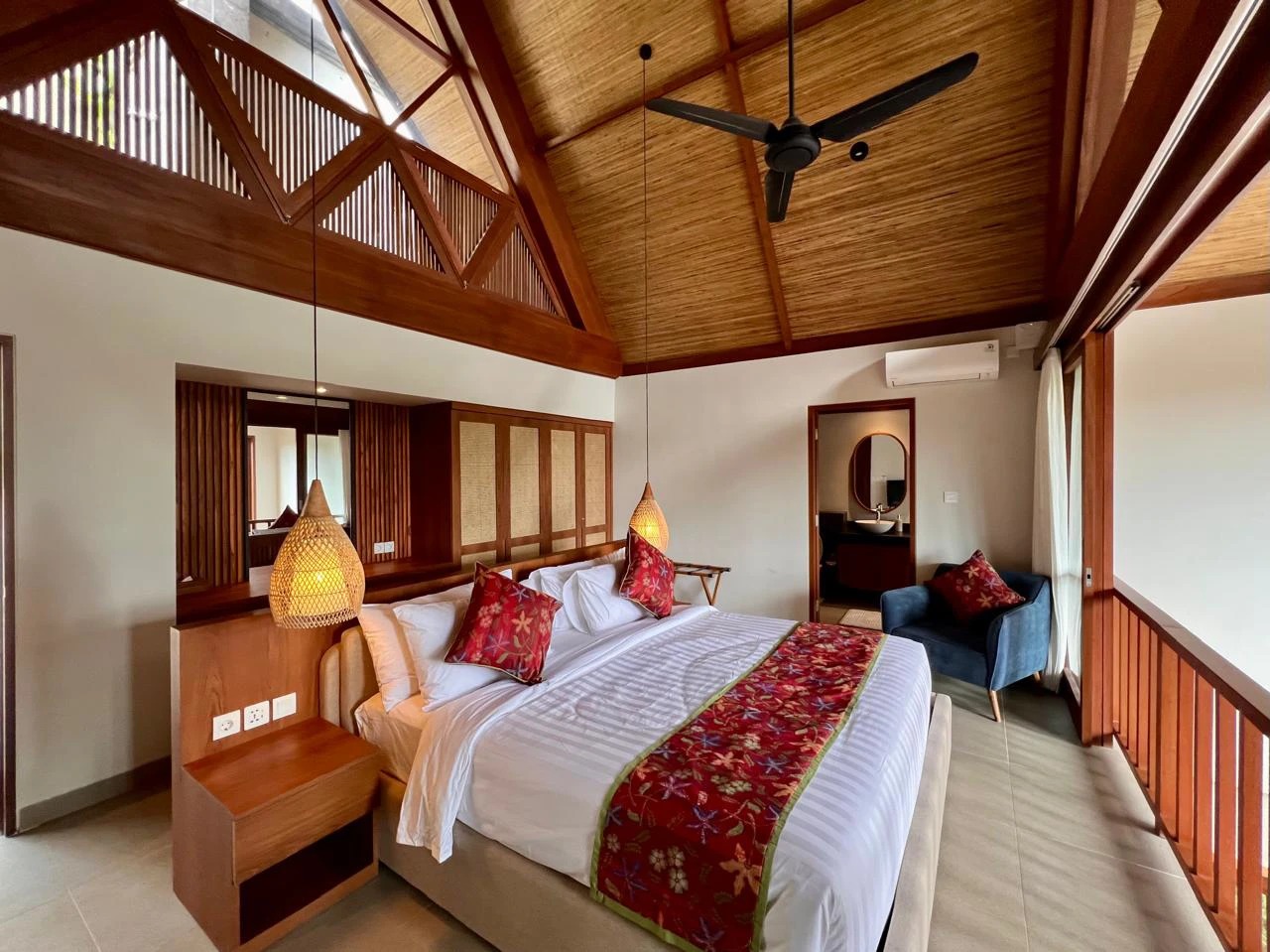 Exclusive 1BR Valley-View Villa w/ Ayung