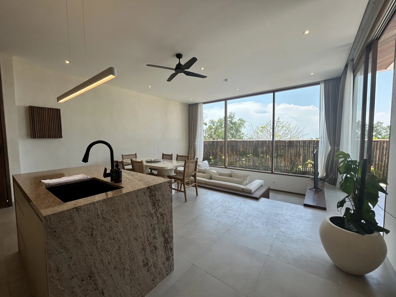 Luxury 2BR Villa w/ Ocean Views & Pool