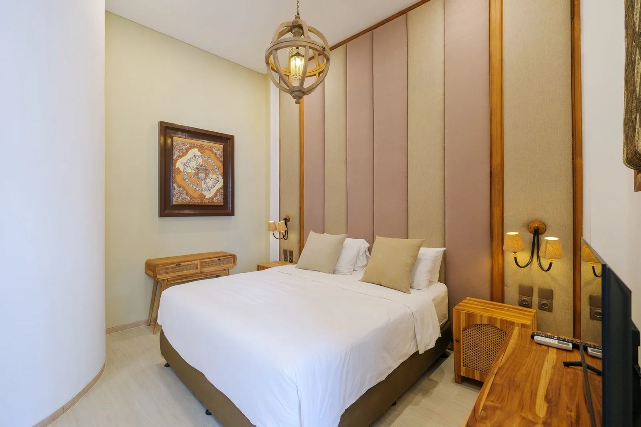 3 BEDROOM VILLA IN BERAWA, IDR 55 MILL