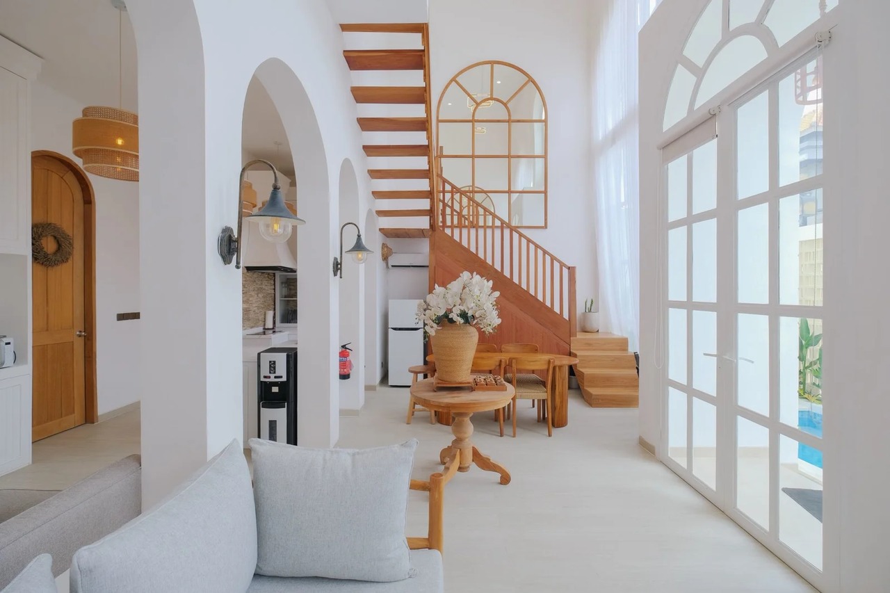 3 BEDROOM VILLA IN BERAWA, IDR 55 MILL