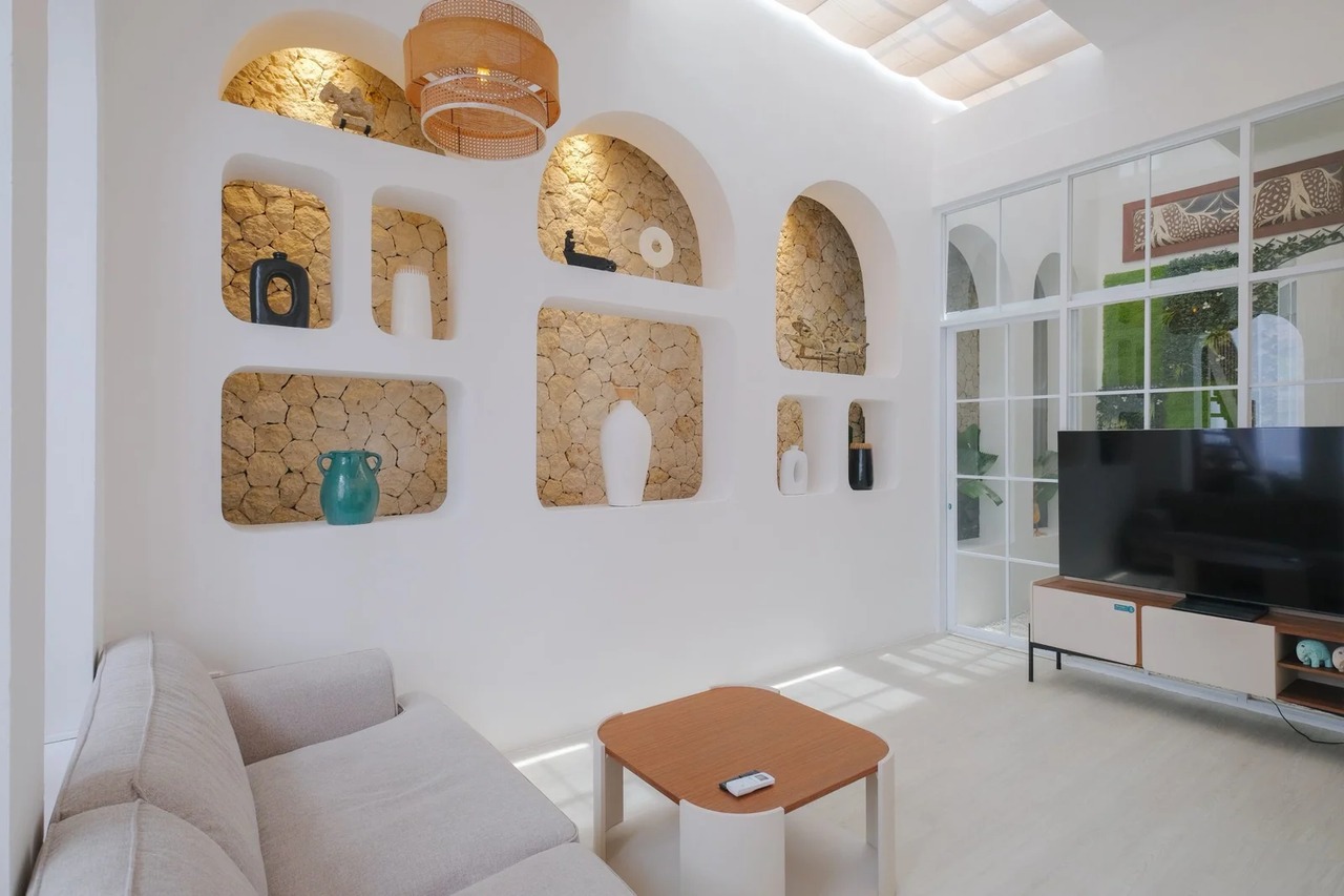 3 BEDROOM VILLA IN BERAWA, IDR 55 MILL