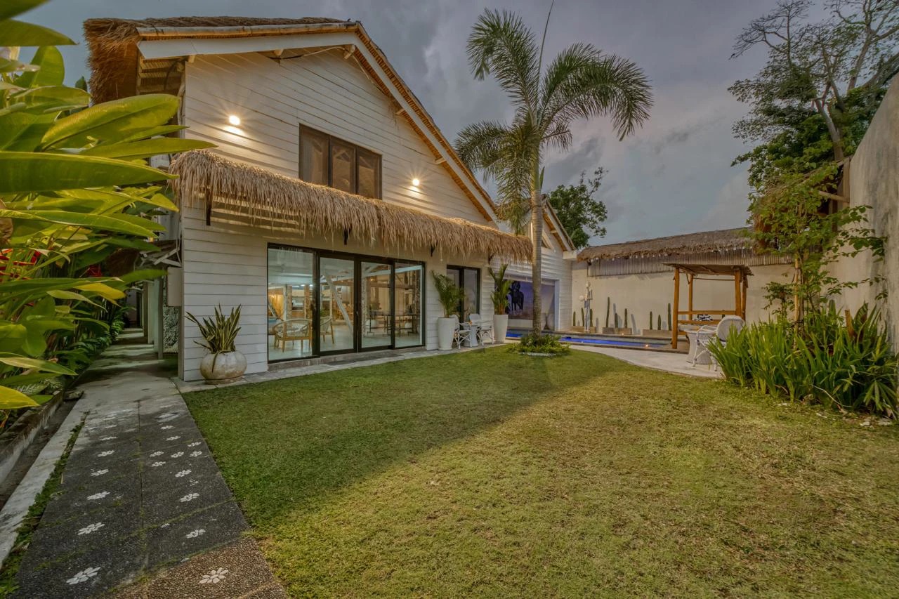 Unique 4BR Mediterranean Oasis
