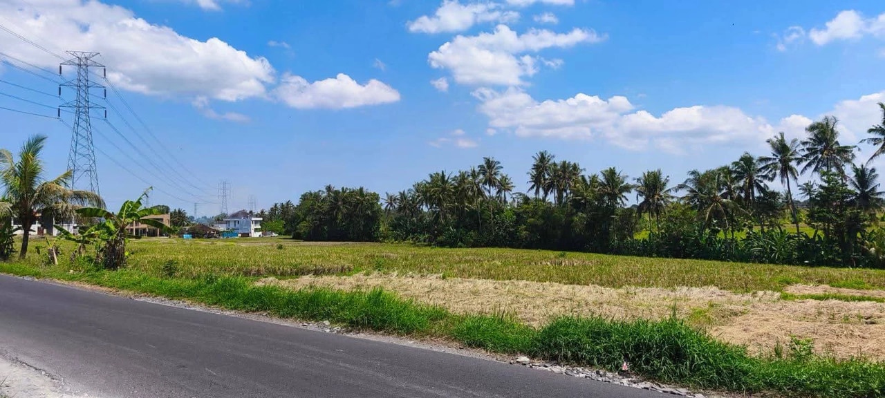 LAND FOR SALE – in Kaba kaba AREA 🌿