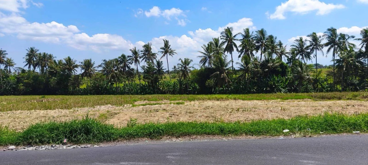 LAND FOR SALE – in Kaba kaba AREA 🌿