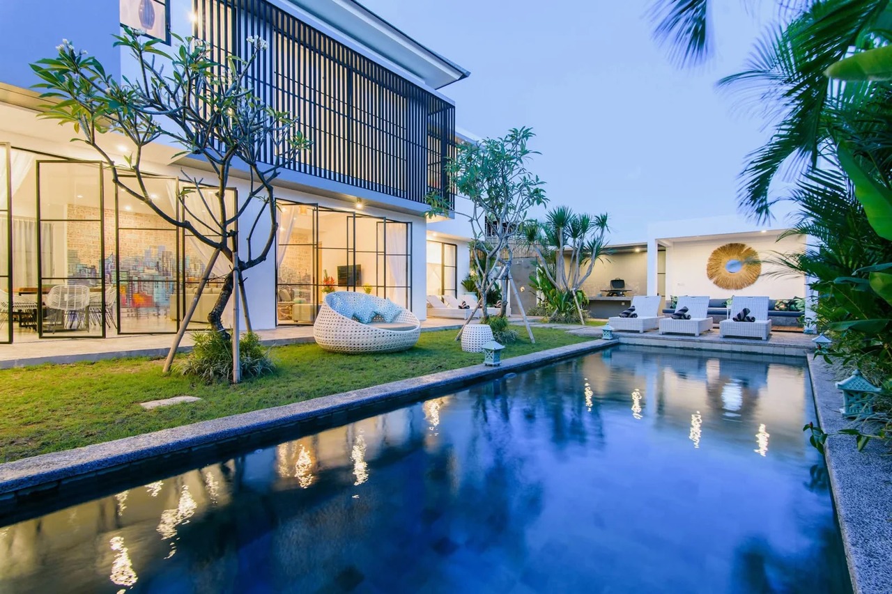4 BEDROOM VILLA IN BERAWA USD 6500/MONTH