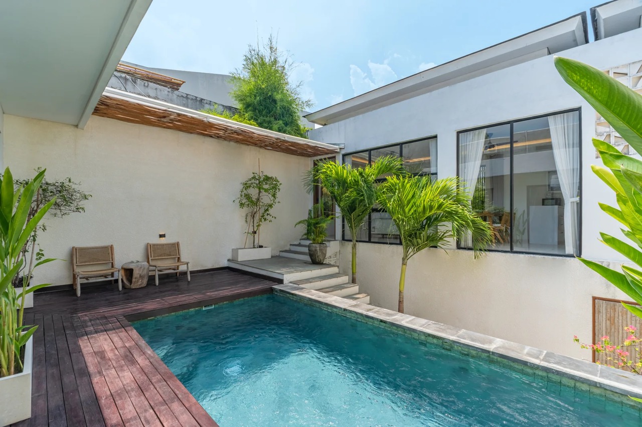 Bikini Top 2BR Private Villa