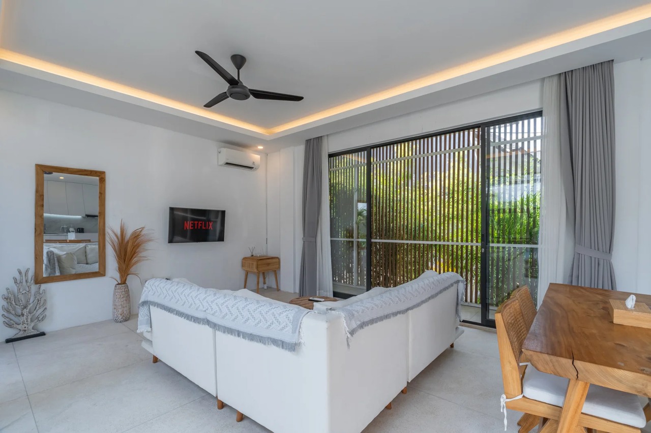Bikini Top 2BR Private Villa